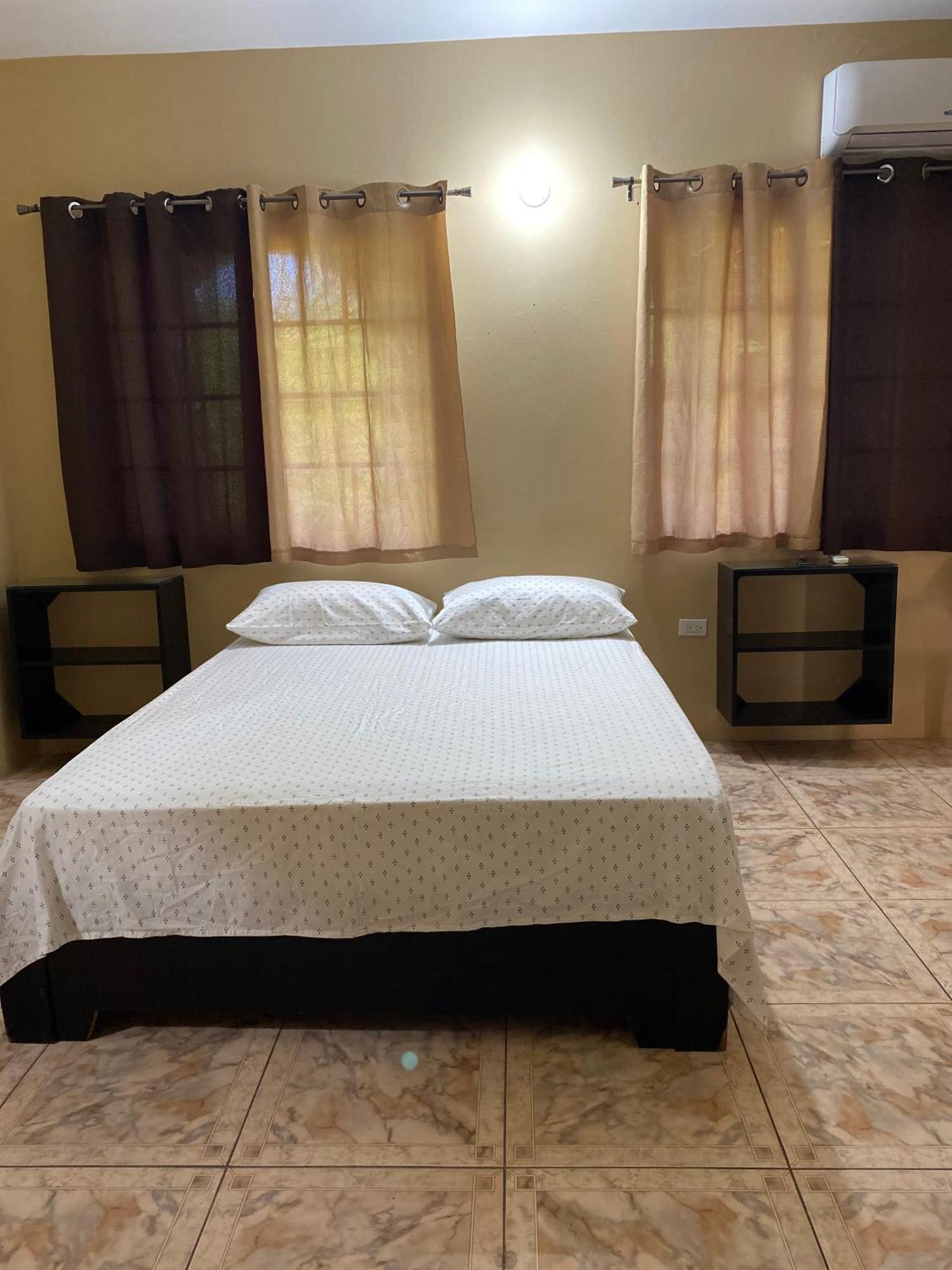 Marshan Villa Teluk Montego Bagian luar foto